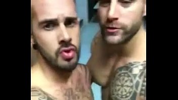 Handsome gay fuck on webcam  - gaysvideotubes.com/machosgostosos