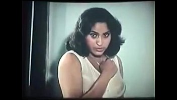 tamil old actress show wet nipple