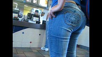 mexican milf candid jeans!
