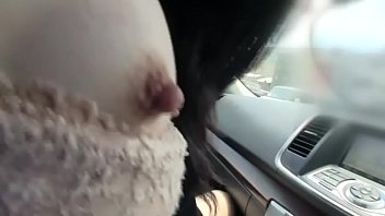 beautiful japanese lady fuck and lick in a car