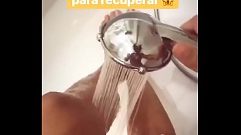 video instagram irene junquera reflejo ducha