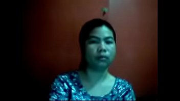 filipino lady show on webcam