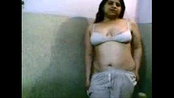 hot big boobs indian aunty bathing and solo sex.