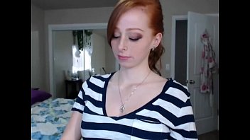 ginger girl flashing her tits on.