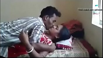 desi-sex-videos-village-bhabhi-with-tenant 1509267154747