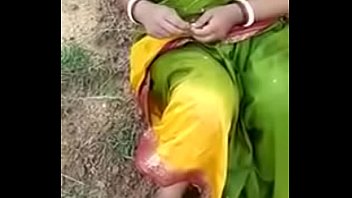 village aunty blowjob fuck with lover in open.