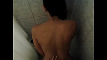 con mi mujer en la ducha