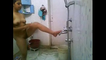 indian girl self record her bathing.