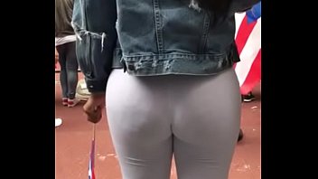 white leggin ass
